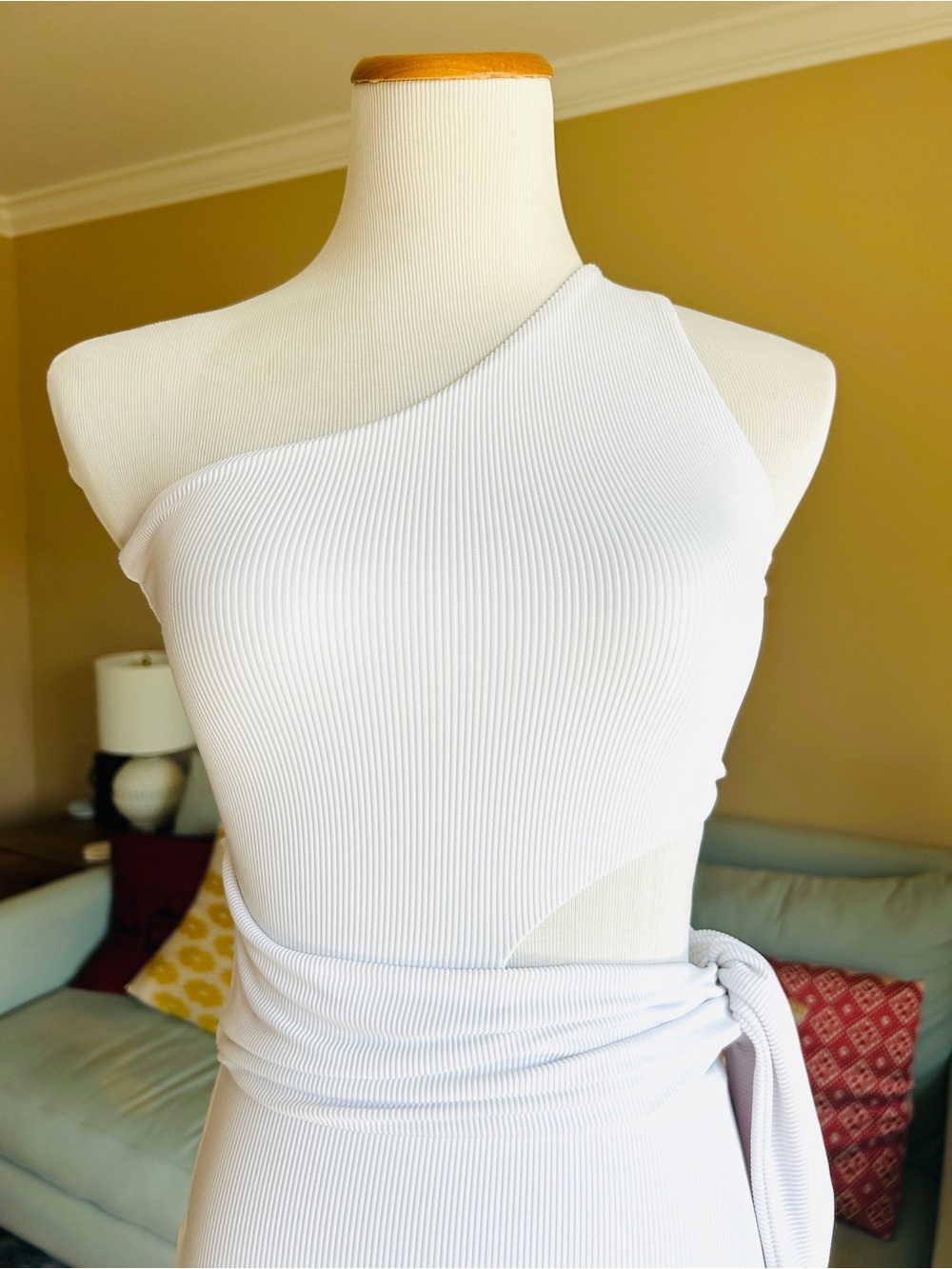 Beach Riot Carlie One-Shoulder White Cutout Tie-Side Swimsuit Small NWOT - Picture 6 of 12